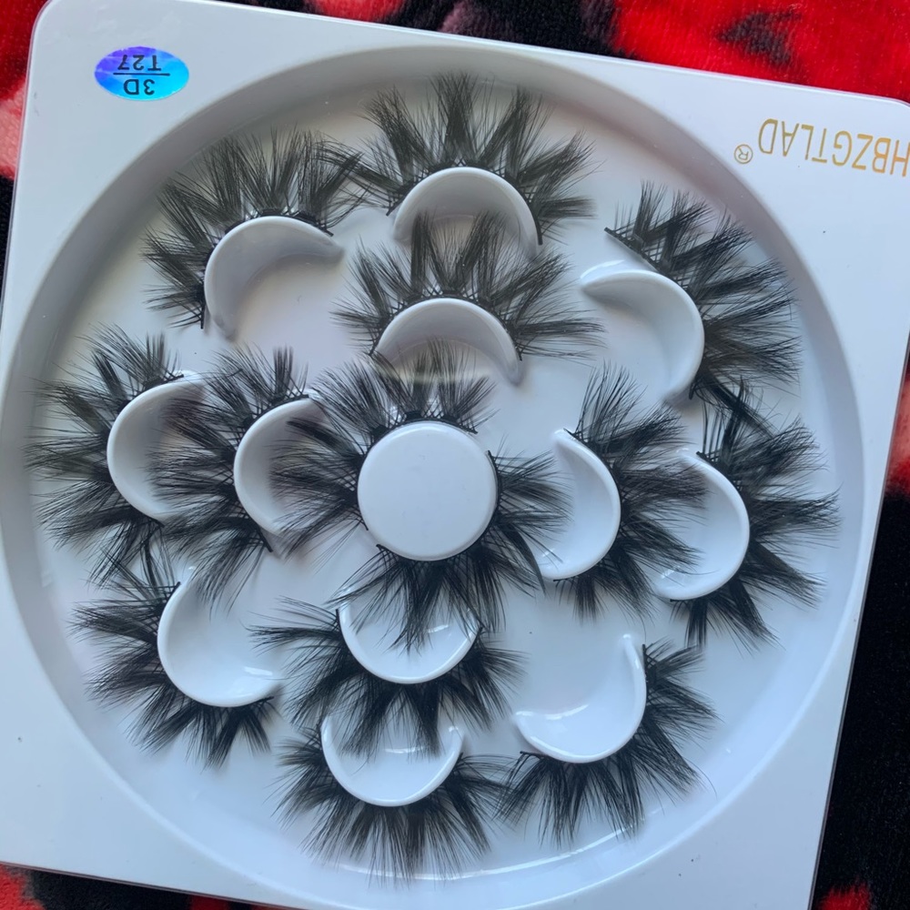 7 Pairs of 3D Mink Lashes 22mm